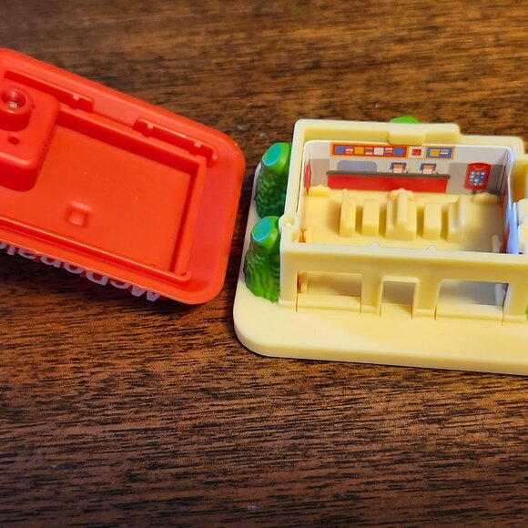 McDonalds Lil’ McDonald’s Happy Meal Toy 2025 Mini Restaurant NEW CANADA BNIP - Picture 3 of 4